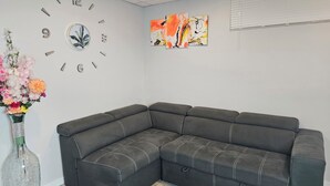 Unclassified image, 4 of 12, button - Charming 2-Bedroom Retreat in Tranquil Bonavista Area (Winnipeg)