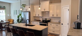 Charming and brand new 3 bedroom home in quiet neighborhood near ACU and HSU