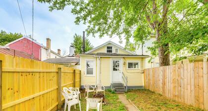 Dog-Friendly Dayton Home: 1 Mi to Downtown!
