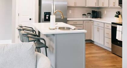 Cozy, Clean Home for Family or Friends