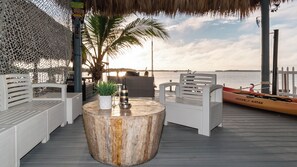 Terrace/patio - Oceanfront Paradise w/ Amazing View! Kayaks & BBQ (Key Largo)