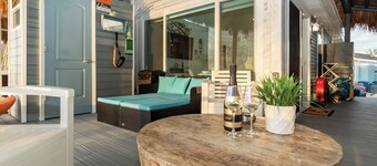 Oceanfront Paradise w/ Amazing View! Kayaks & BBQ