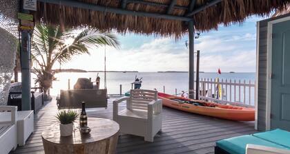 Oceanfront Paradise w/ Amazing View! Kayaks & BBQ