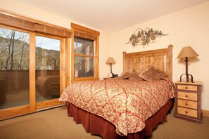 3 soverom, strykejern/-brett, wi-fi (inkludert) og sengetøy