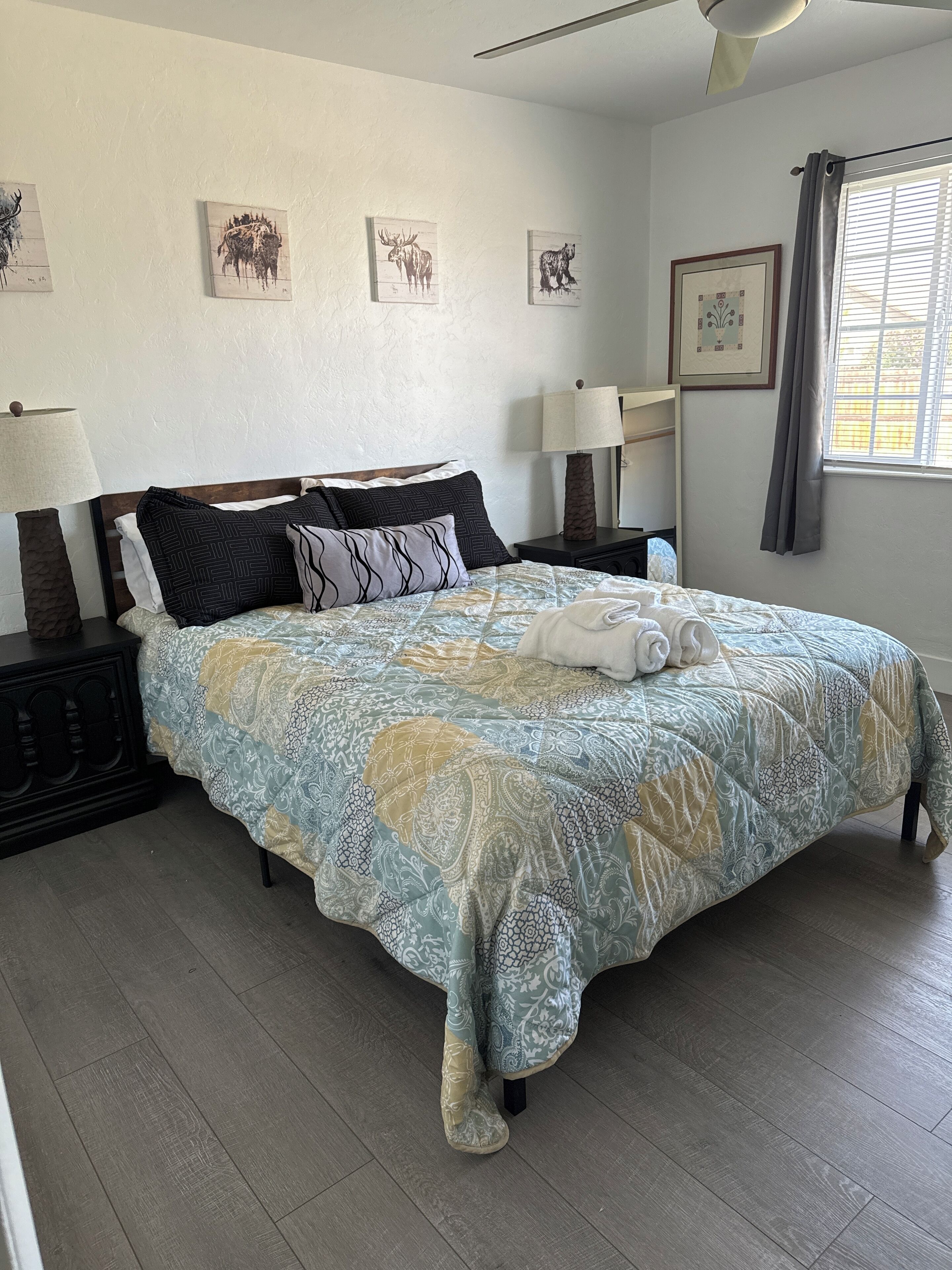 4 dormitorios, tabla de planchar con plancha, wifi y ropa de cama