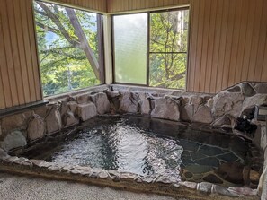 Slippers - The Jasmine Creek (Toyooka)