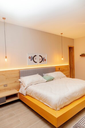 خزنة داخل الغرفة وواي فاي مجانًا