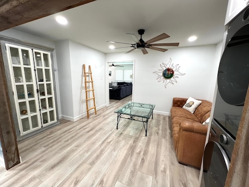 Oceanfront Comfort Unit#1
