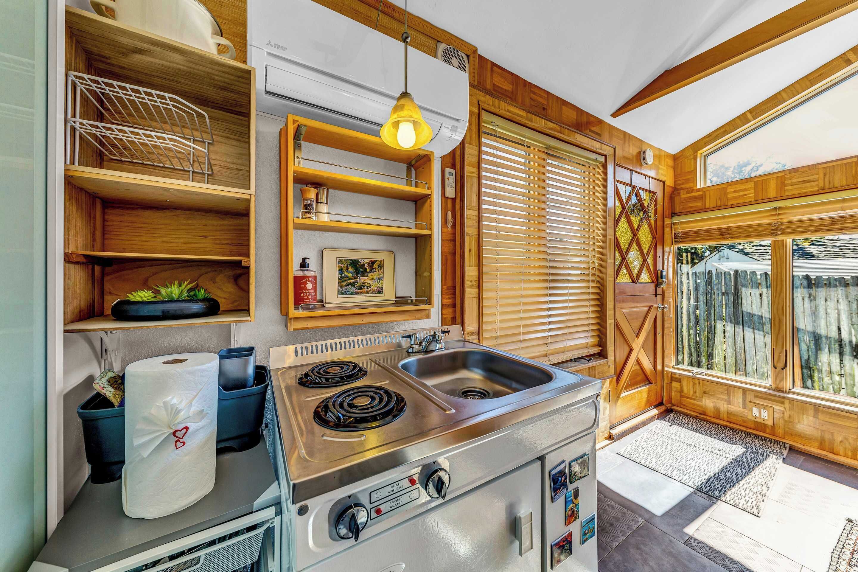 Placa de cocina y cafetera o tetera