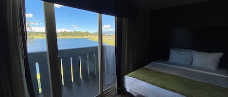 Standard Suite, Multiple Beds, Non Smoking, Lake View | Lake view