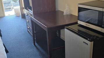 Standard Room, 1 Queen Bed, Smoking, Refrigerator & Microwave | Desk, free WiFi
