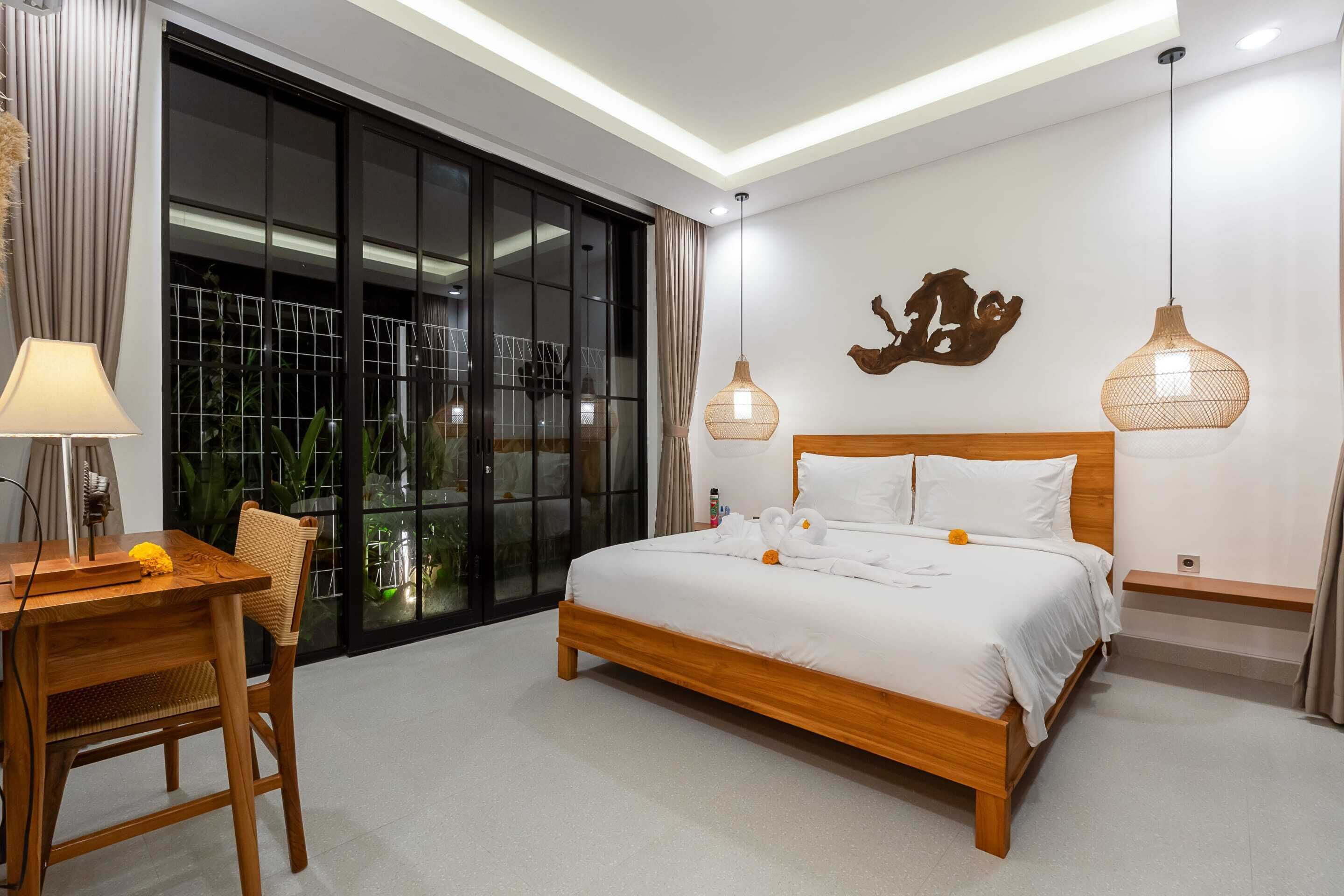 基本別墅 | 1 間睡房、房內夾萬、書桌、手提電腦工作空間