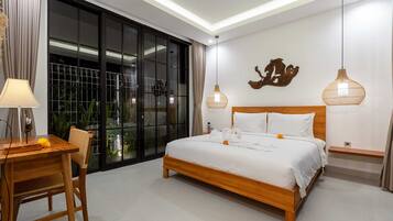 Basic Villa | 1 bedroom, in-room safe, desk, laptop workspace