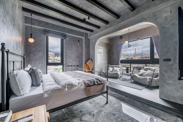 Villa – deluxe | 4 soverom, blendingsgardiner, lydisolert og wi-fi (inkludert)