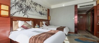 Sunshine Holiday Hotel