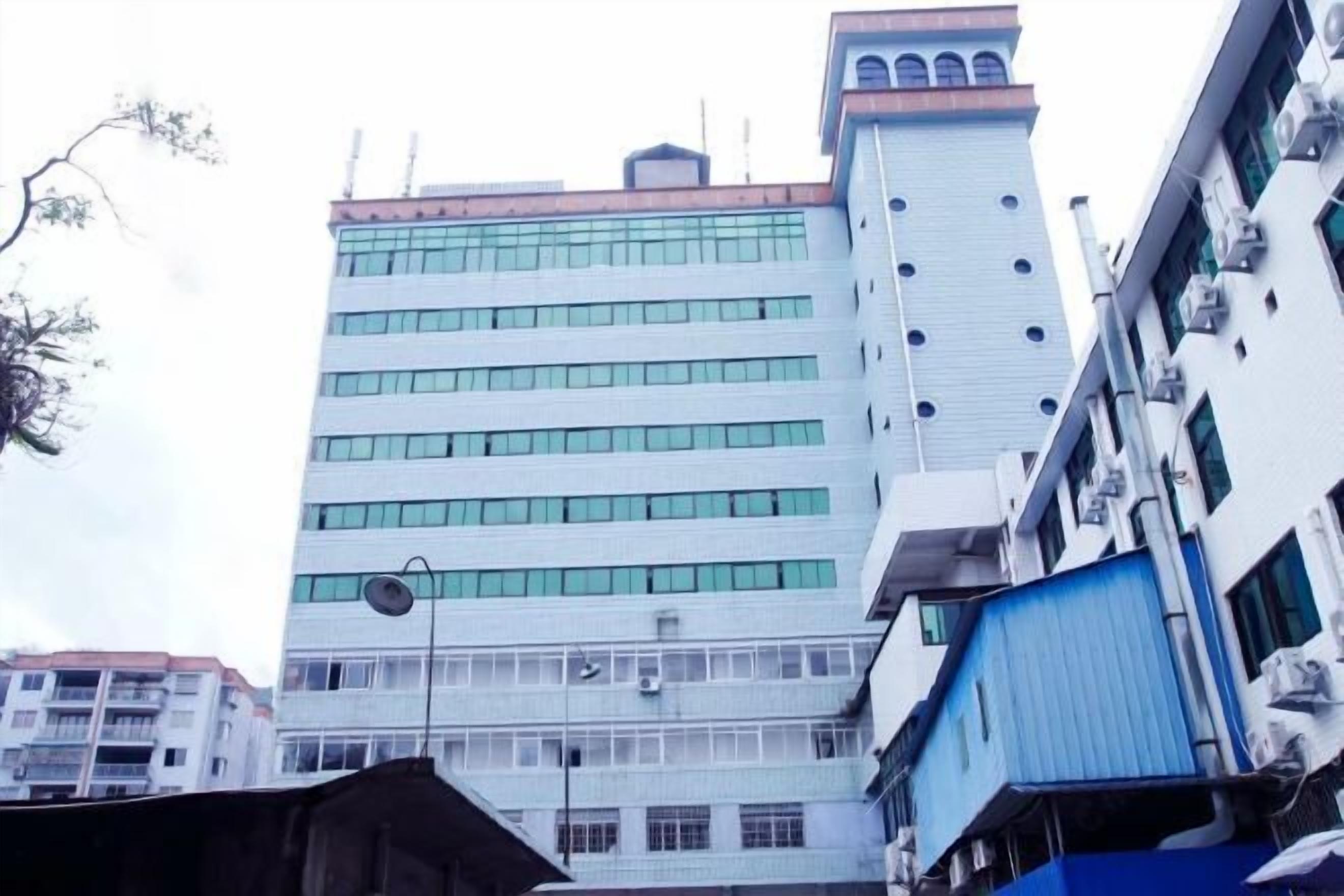 المنشأة من الخارج