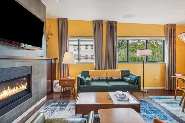 TV, fireplace, offices