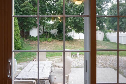 Charming 2-bedroom Apartment with AC and WiFi in fabulous Scotch Plains