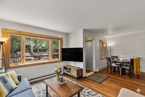 TV connectée, cheminée