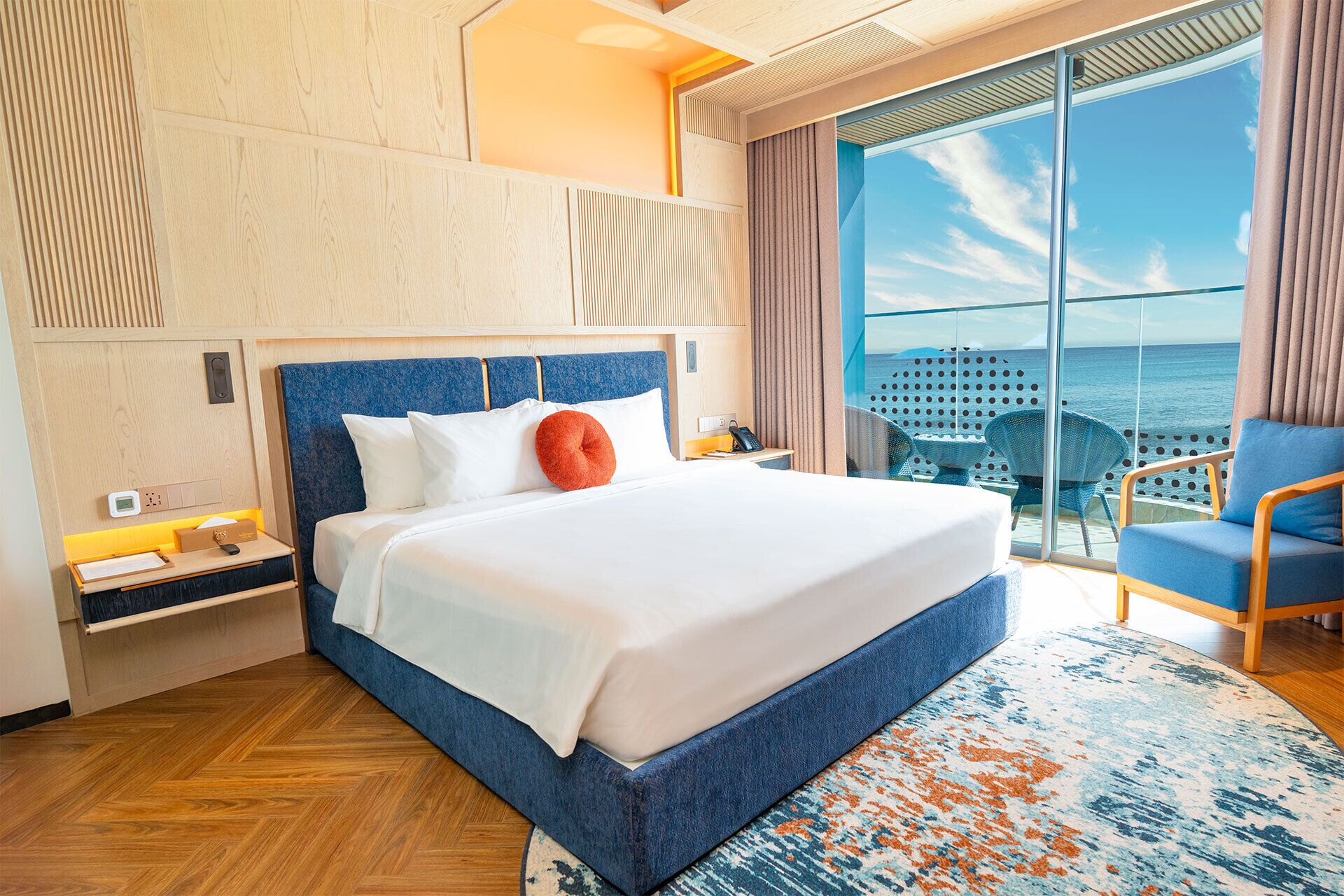 Ropa de cama de alta calidad y minibar 