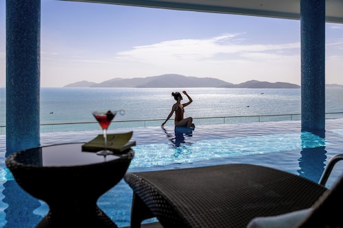 The Morning Glow - Handwritten Collection