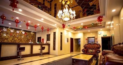 Fujin Huayuan Hotel