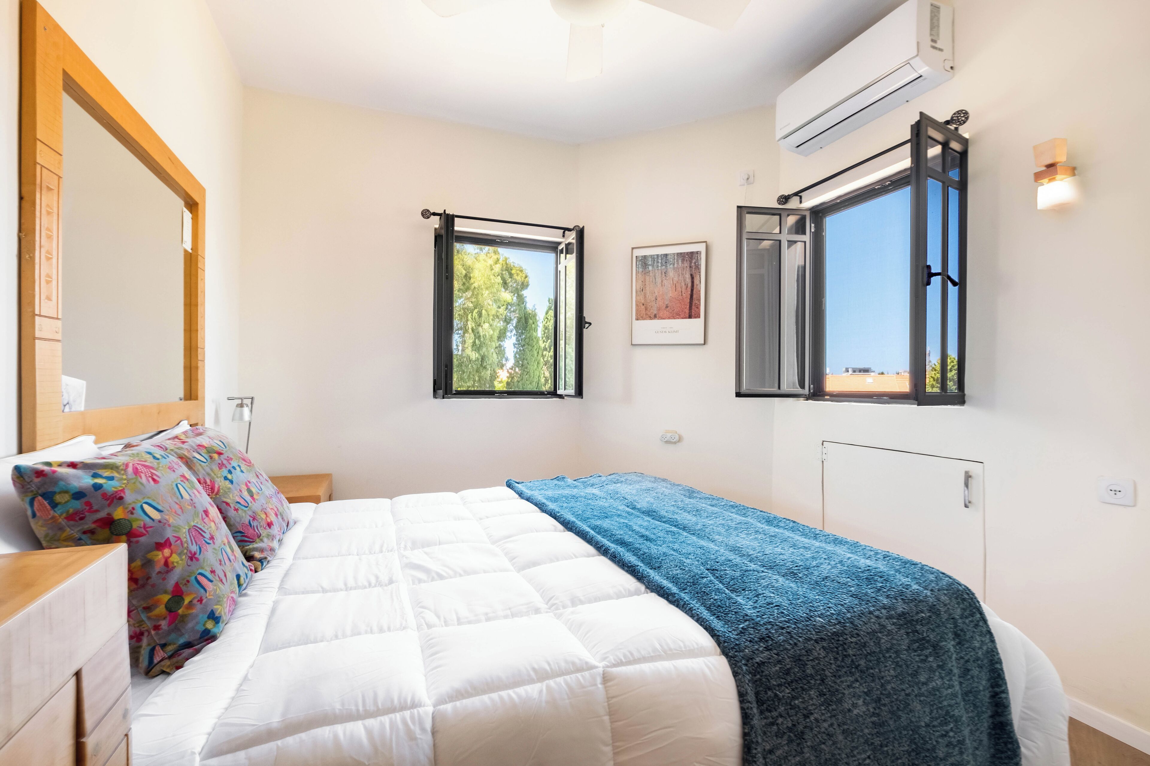 Apartment, Balcony | 4 bedrooms, iron/ironing board, free WiFi