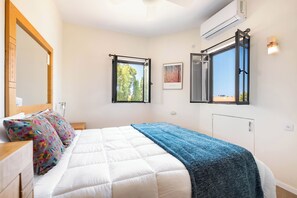 Apartment, Balcony | 4 bedrooms, iron/ironing board, free WiFi - Hasharon Rooftop Oasis by Sea N' Rent (Ramat Hasharon)