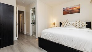 4 室のベッドルーム、アイロン / アイロン台、WiFi、ベッドシーツ