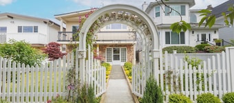 Clean and Cozy Vancouver Getaway