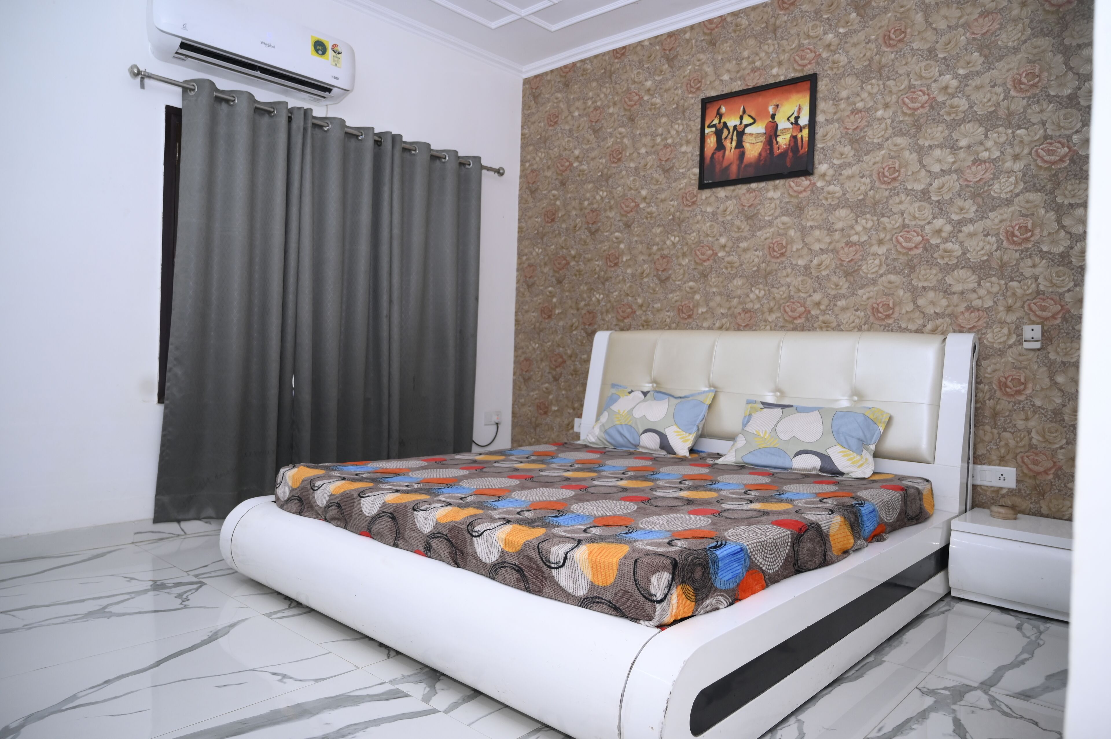 4 bedrooms, WiFi, bed sheets