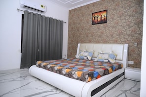 4 chambres, Wi-Fi, draps fournis