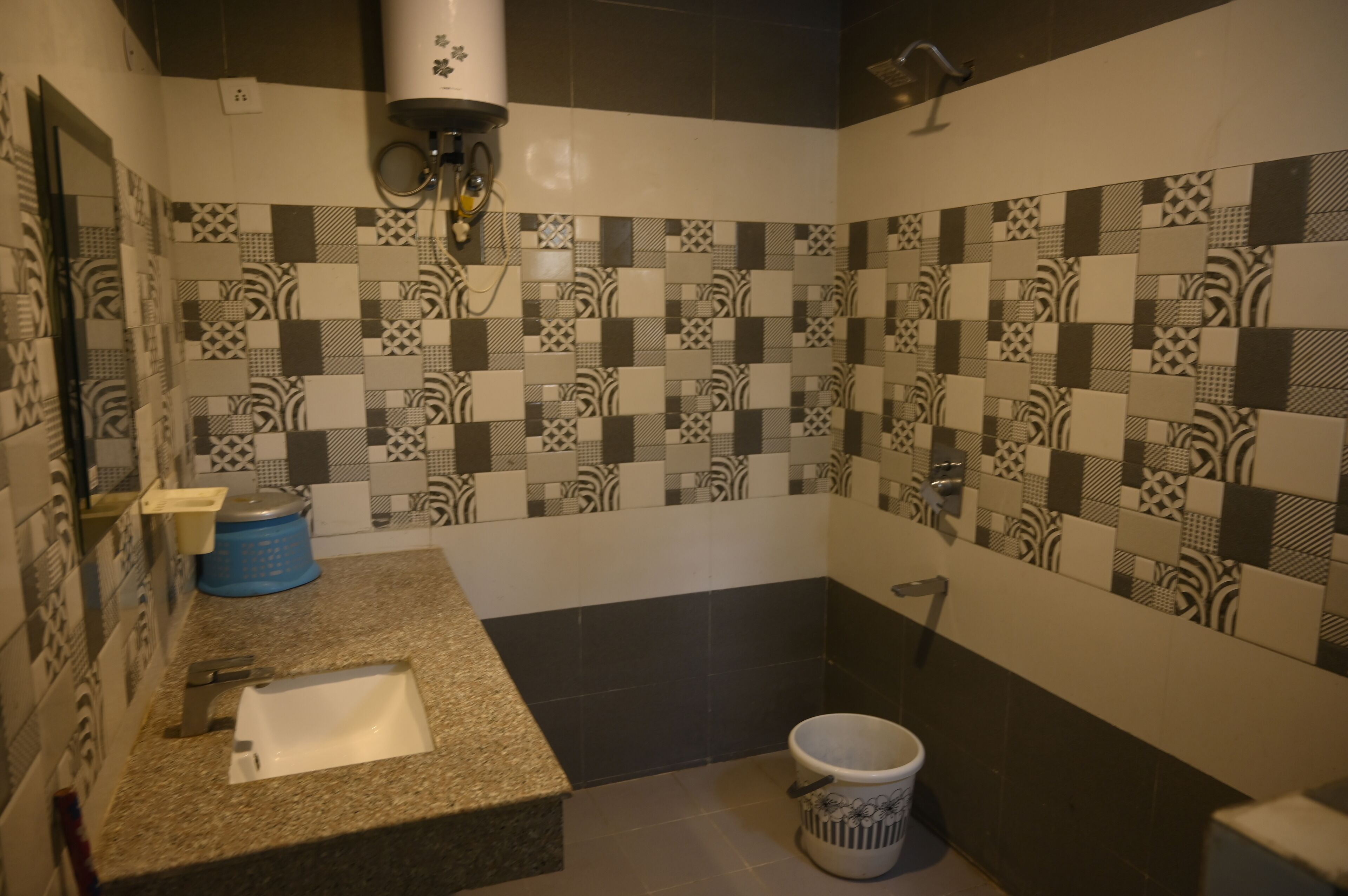 Dusch, handdukar, tvål och schampo