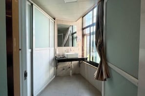 Room - Jinkairui Hotel Lijiang (Lujiang)