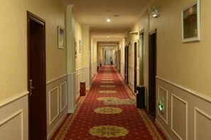 Interior - Super 8 Hotel (Korla Tianshan West Road) (Korla)