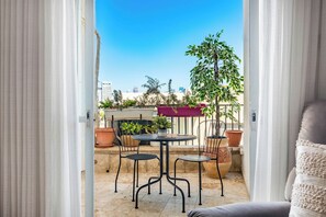 Apartment, Balcony | Balcony - Ben Yehuda Green Charm by Sea N' Rent (Tel Aviv)