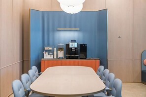 ศูนย์ธุรกิจ