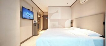 HanTing Hotel (Shenzhen Bao'an International Airport)