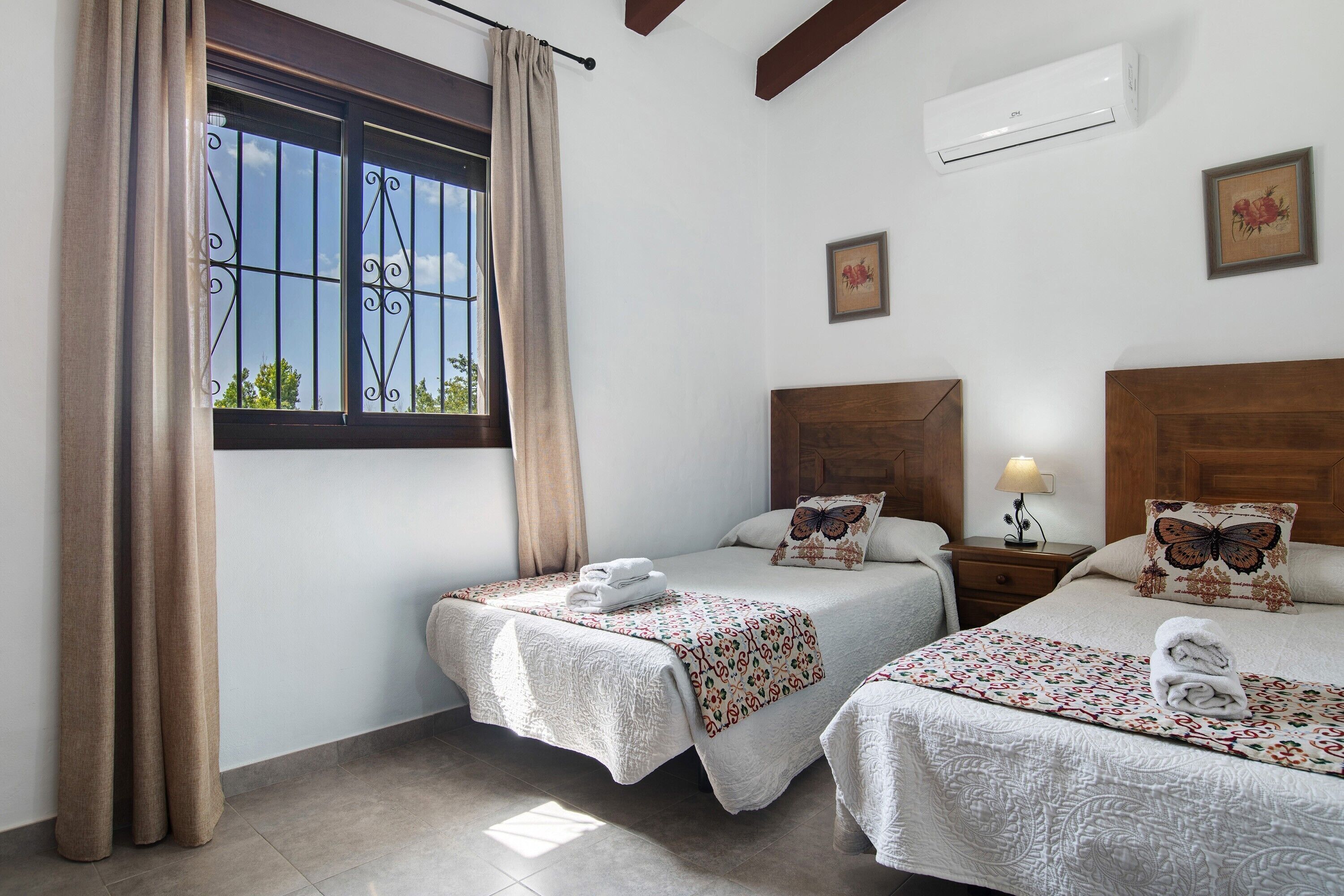 3 quartos, ferros/tábuas de passar roupa, Wi-Fi de cortesia