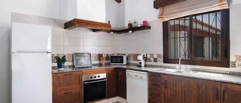 Microwave, oven, stovetop, dishwasher