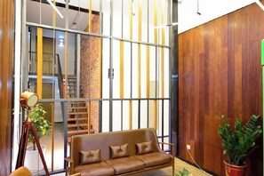 Interior - Jingkaisi Hotel (Taojialing Subway Station Renxinhui Branch) (Wuhan)