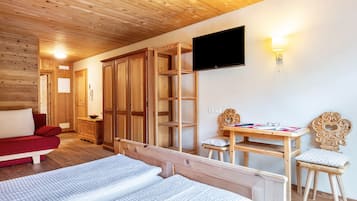 1 bedroom, free WiFi, bed sheets