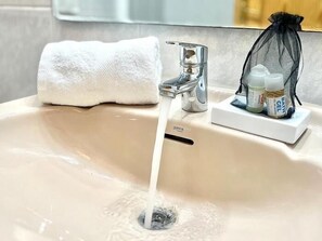 Haartrockner, Handtücher