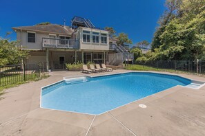 Pool - Three Mermaids- New Listing Walk 2 Beach, Pool, Waterfront (Virginia Beach)