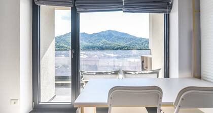 Forest View Hideaway
