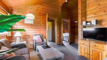 2 bedrooms, internet