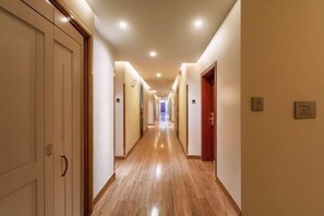 Interior - Xinranlin Hostel (Urumqi)