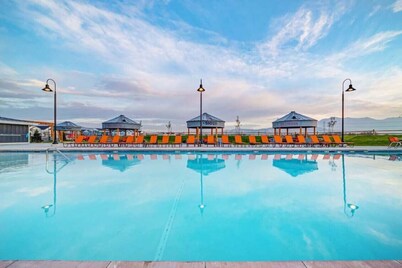 Lehi Retreat | Massage* | Sleeps 7 | BBQ