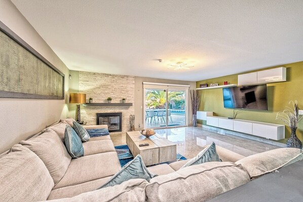 TV, table football - NEW Luxury and exclusive villa new (Las Vegas)