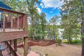 Property grounds - Peaceful Greers Ferry Cabin w/ Deck & Lake View! (Greers Ferry)
